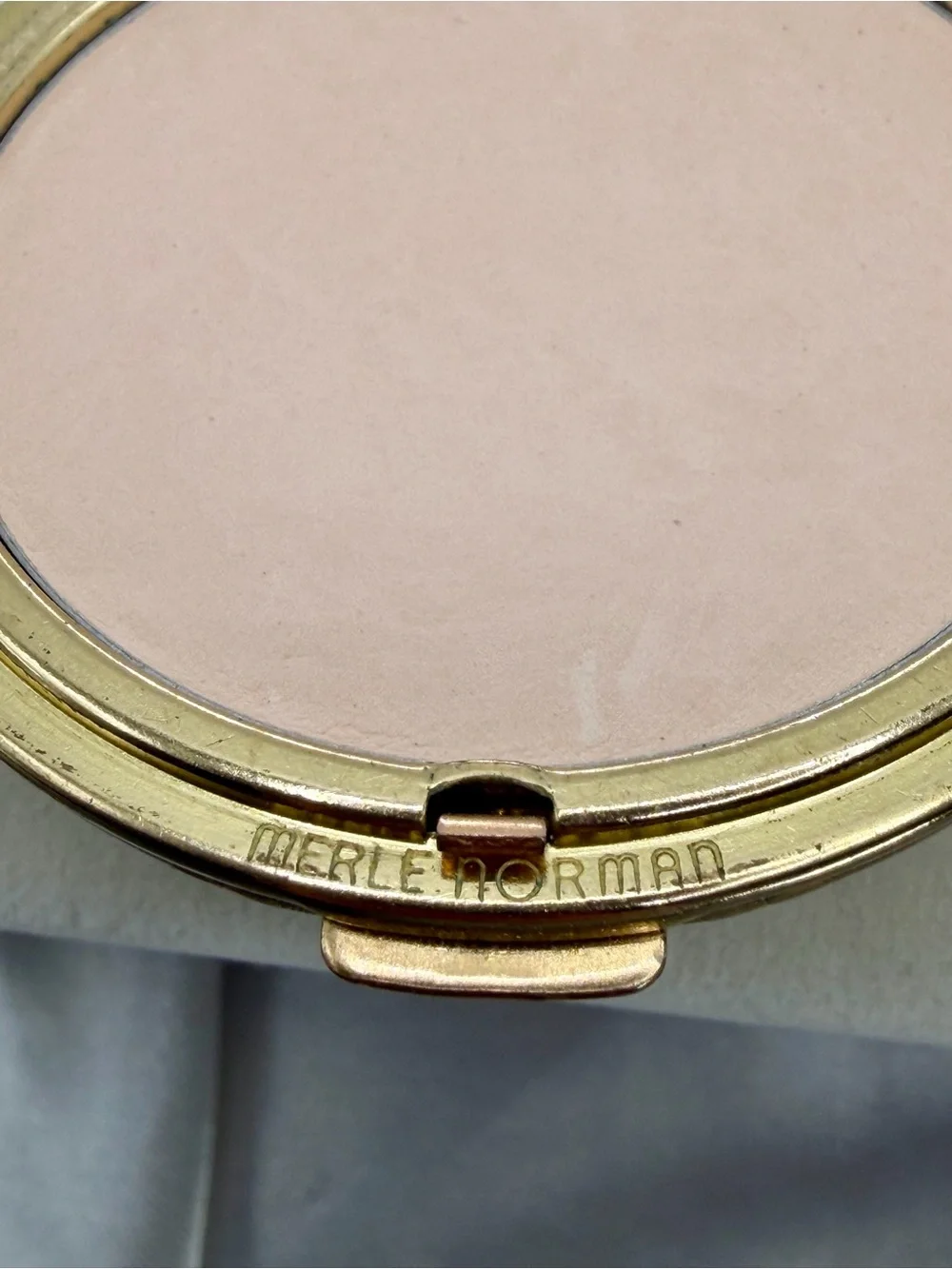 Vintage Merle Norman Gold Striped Powder Compact with Mirror